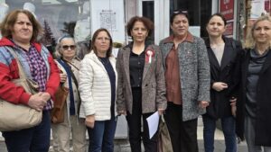 chp zonguldak merkez ilce kadin kollari baskani sekme ve 9 yonetici istifa etti P6kmkxil.jpg